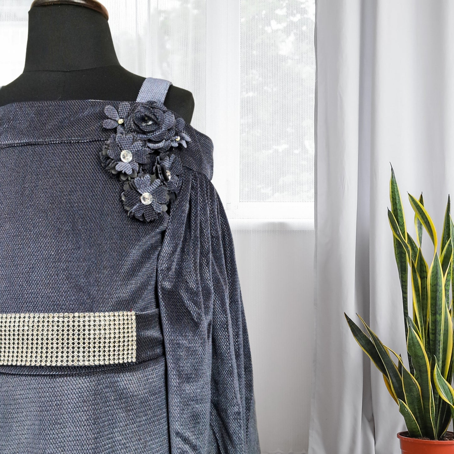 (RC-V-119) Shimmery Dark Grey Cape Sleeves Mini Dress With Attached Sparkled Belt