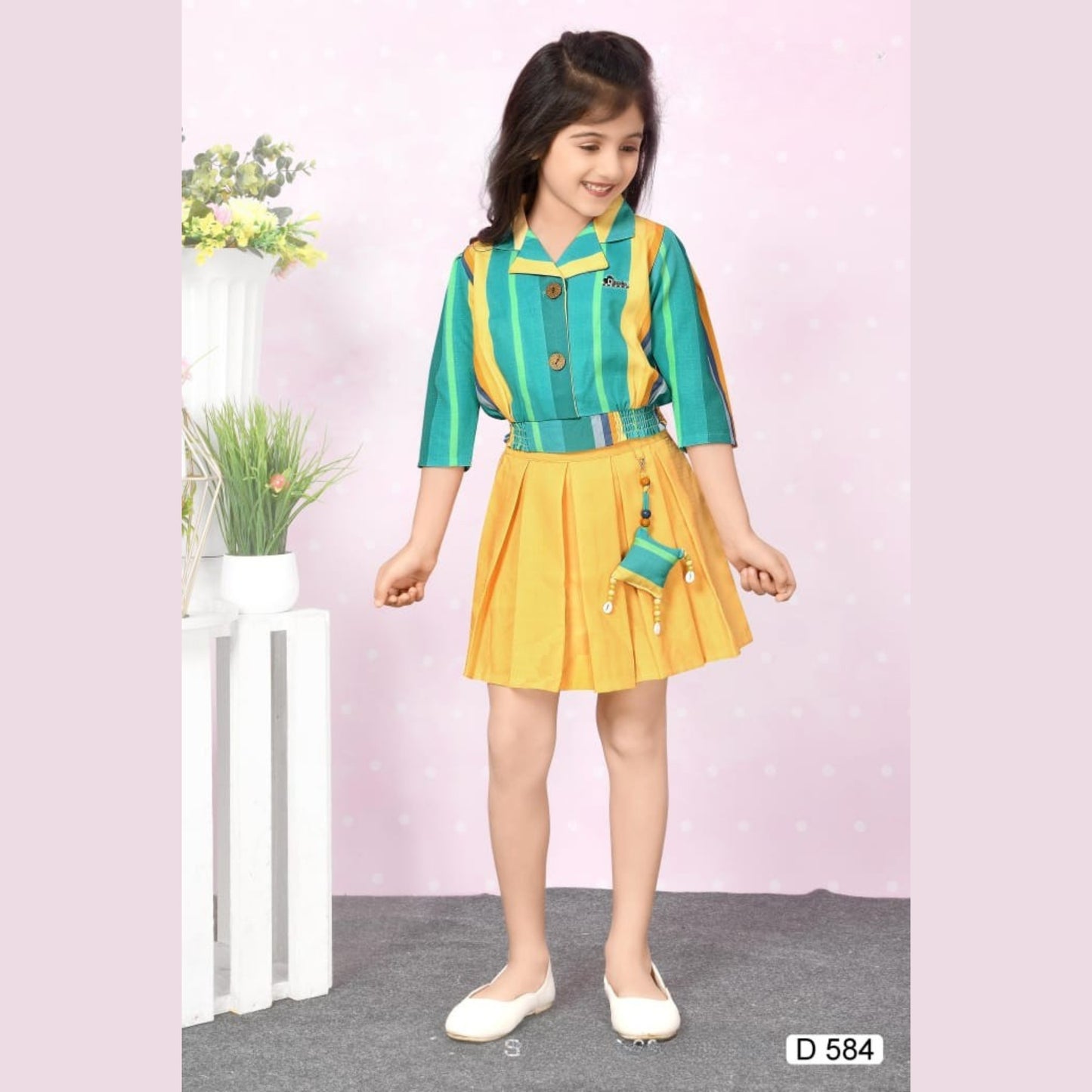 (D-584) Girls Skirt Top 18/28