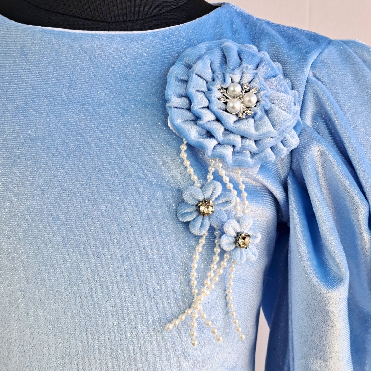 (RC-W-654) Shimmery Velvet Sky Blue Balloon Puff Sleeve Mini Dress with Pearl Belt