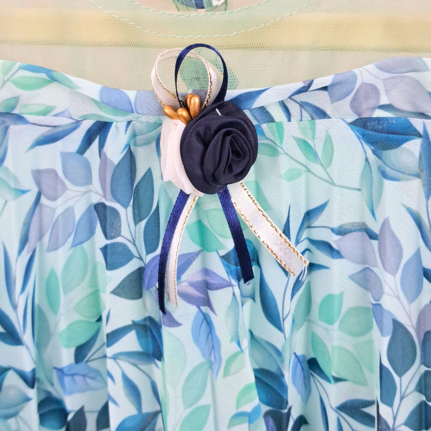 (RC-7754) Sea Green Sleeveless Pleated and Frill Border Top with Matching Capri Jeans