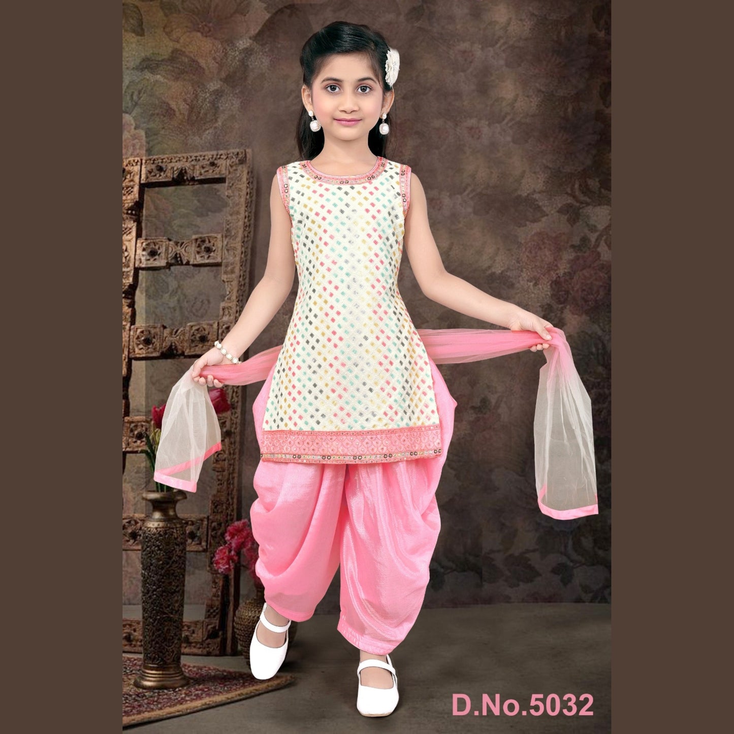 (GW4009) Kurti and Patiala Set 24/38
